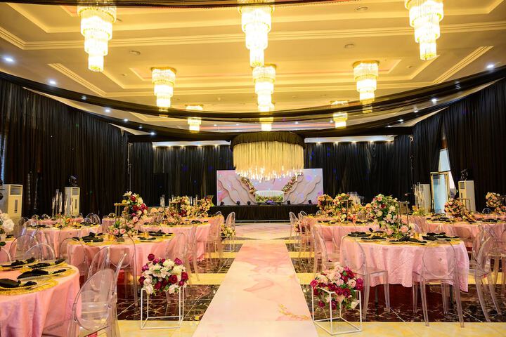 Ballroom/Hall 123 of 166