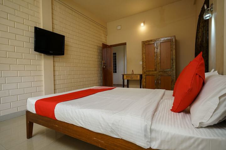 Room 15 of 23