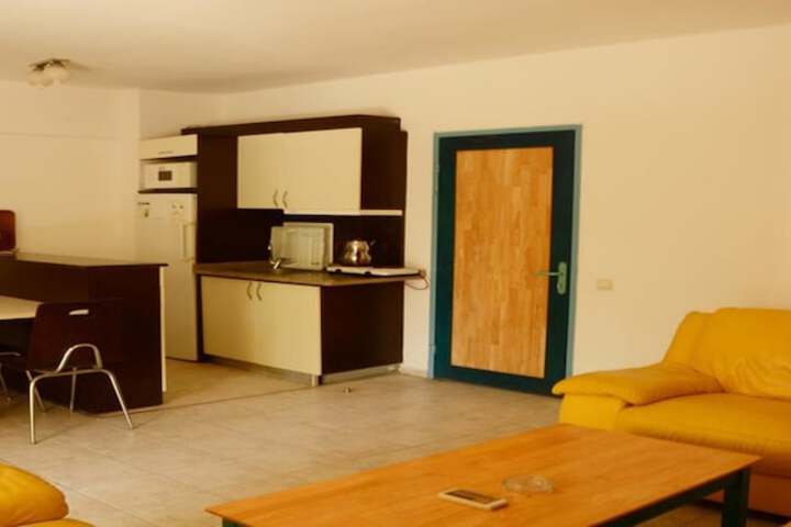 Room 3 of 20