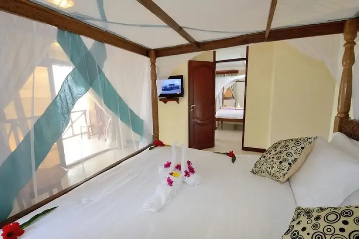 Room 4 of 21