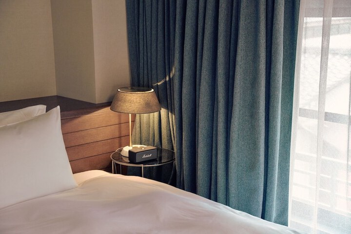 Room 15 of 106