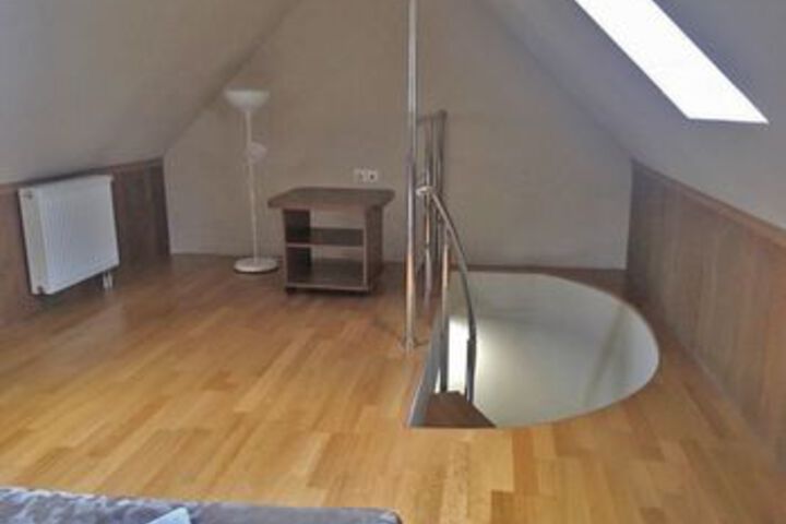 Room 14 of 25