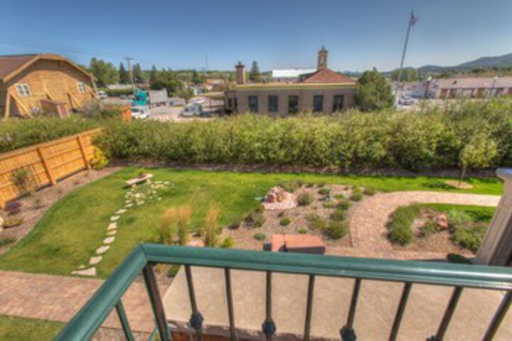 Sundeck 46 of 51