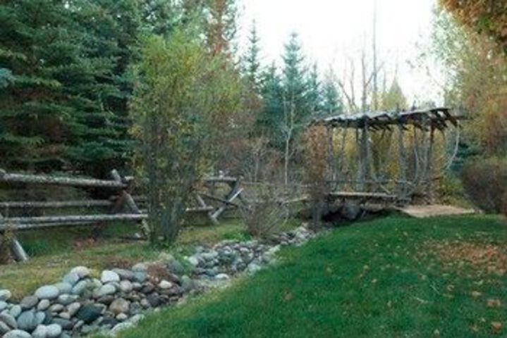 Property Grounds 30 of 32