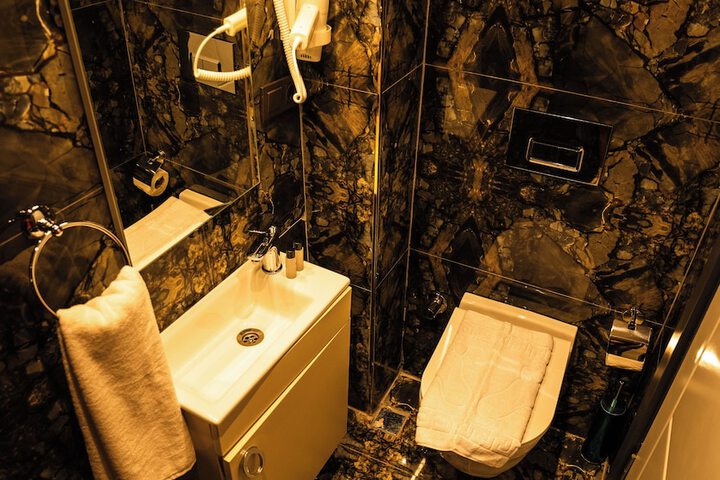 Room 22 of 31