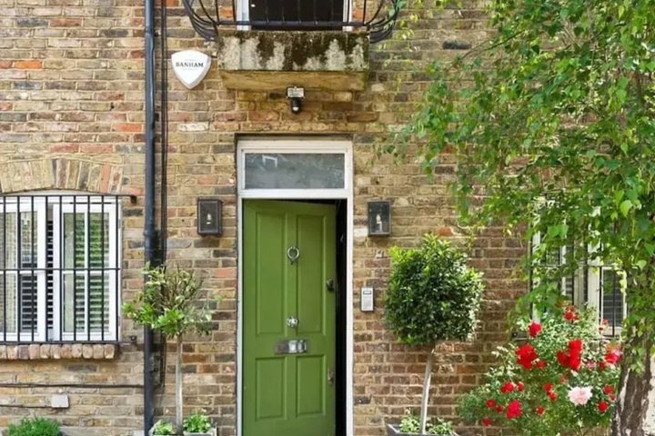 Delightful 3 bed Family Home Bayswater