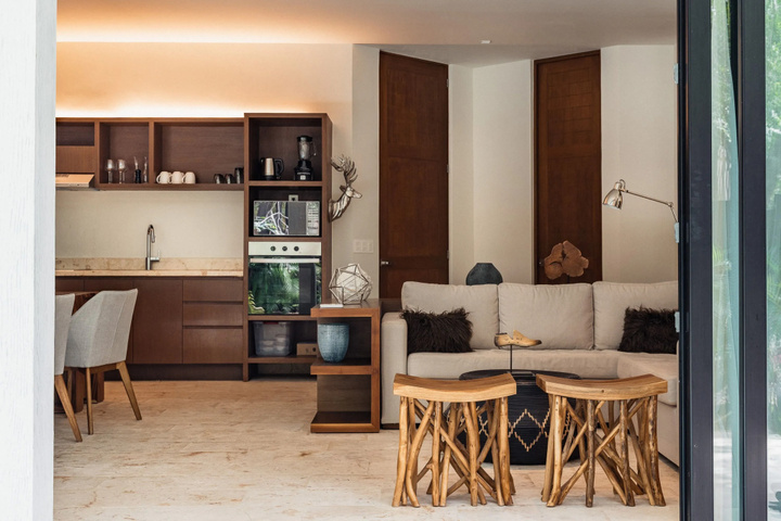 Room 3 of 16