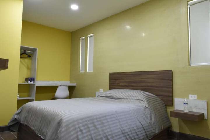 Room 33 of 158