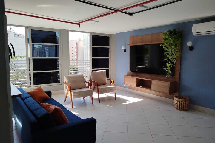 Room 18 of 33