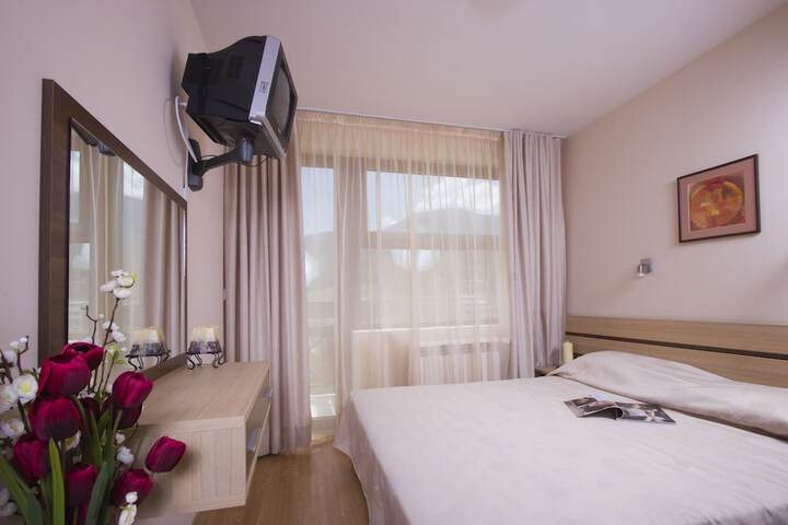 Room 7 of 39
