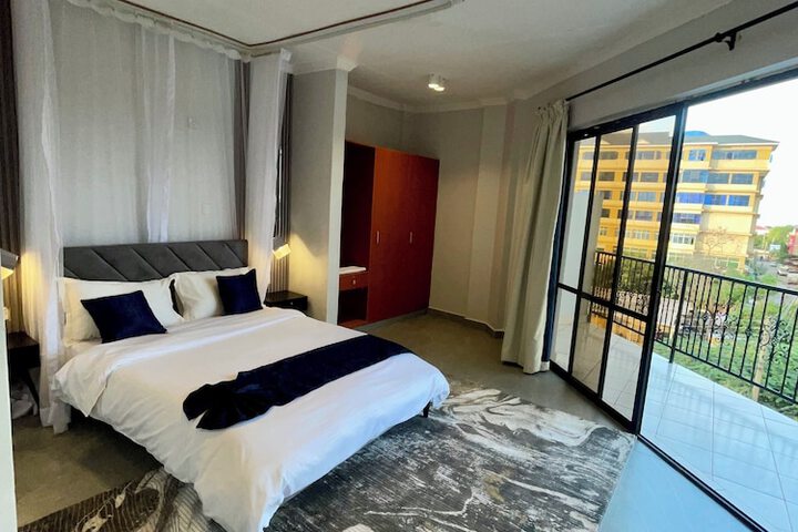 Room 30 of 72