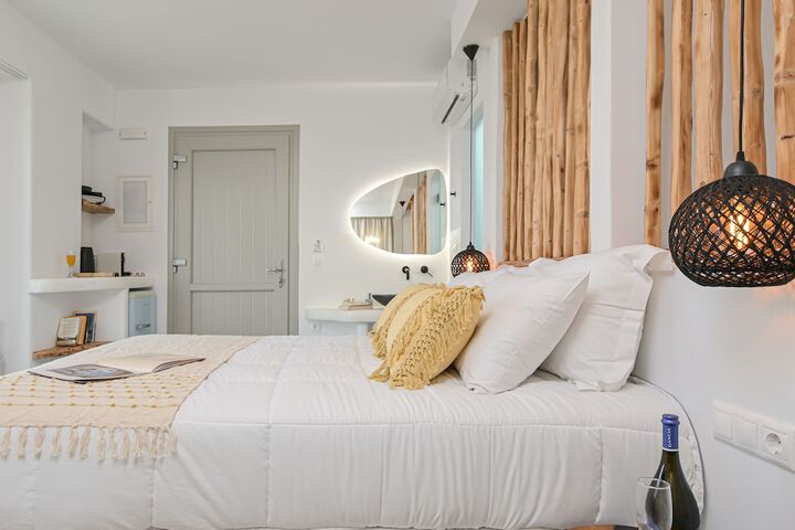 Room 16 of 204