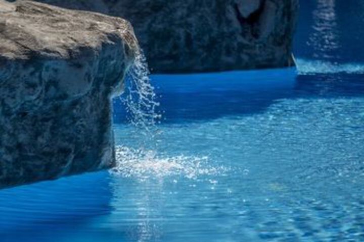 Pool 49 of 70