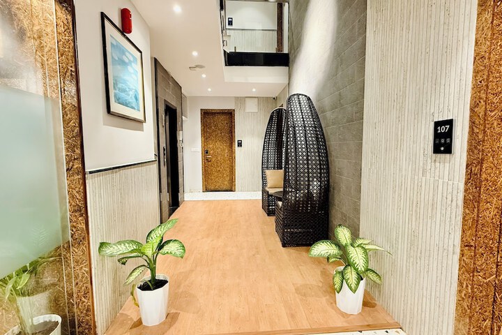 Hotel Interior 2 of 92