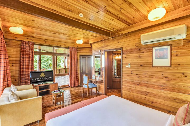 Room 10 of 82