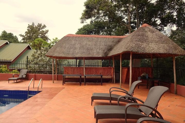 Pool 10 of 24