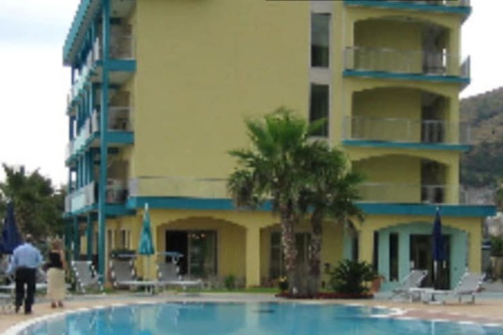 Hotel 26 of 28