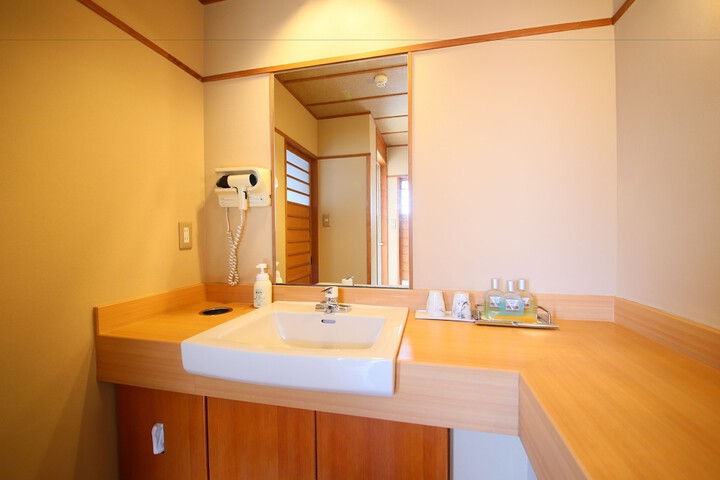 Clean Restrooms