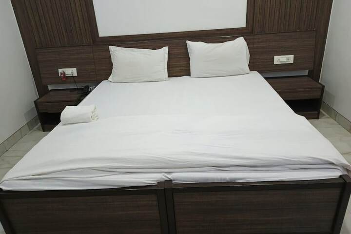 Room 18 of 41