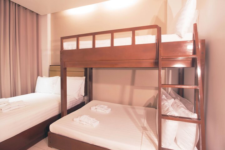 Room 14 of 30