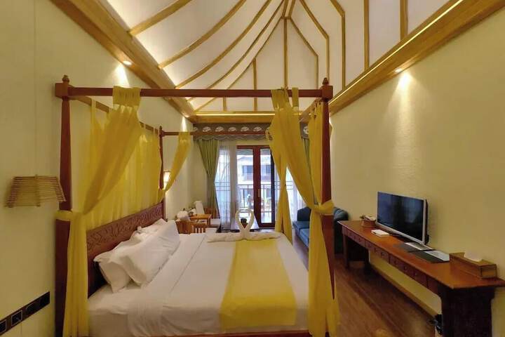 Room 2 of 72