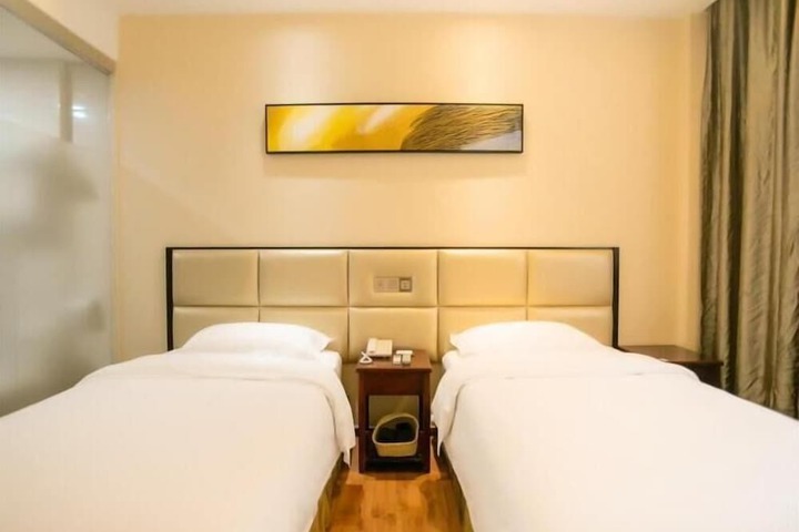 Room 9 of 52