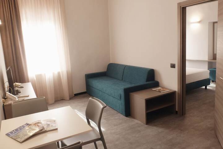 Room 33 of 65