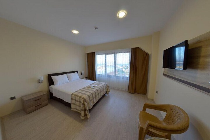 Room 2 of 24