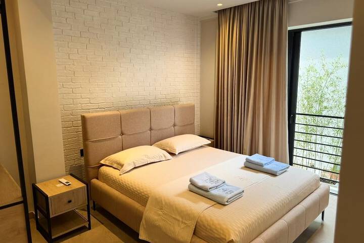 Room 34 of 95