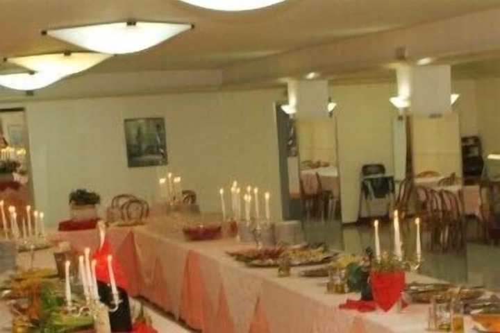 Dining Photos