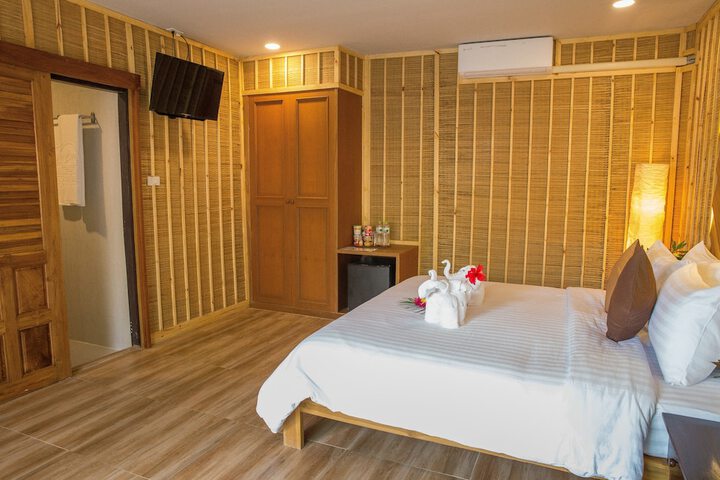 Room 15 of 61