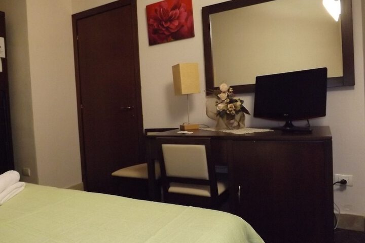 Room 8 of 41