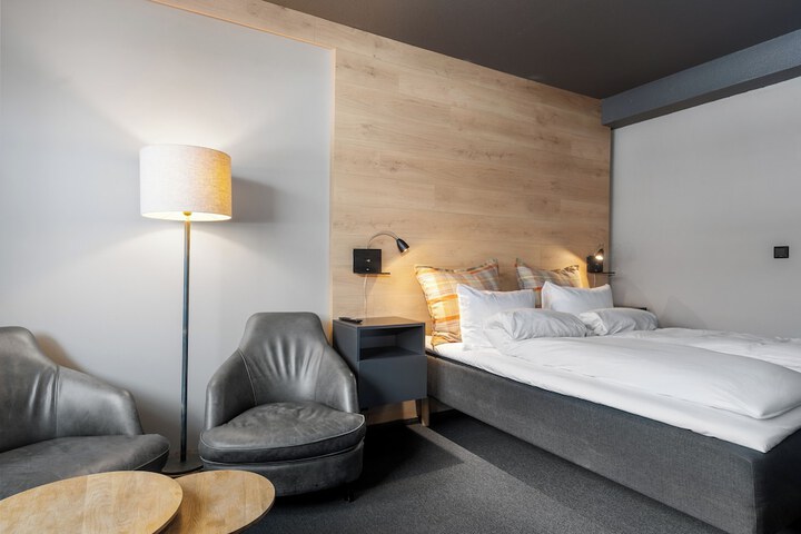 Room 16 of 41