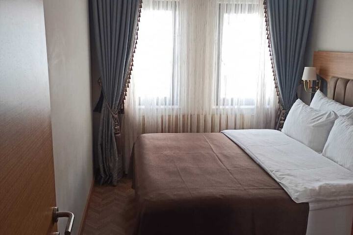 Room 37 of 54