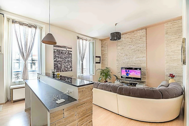 COUNTRY LOFT CANNES 4 PERSONNES