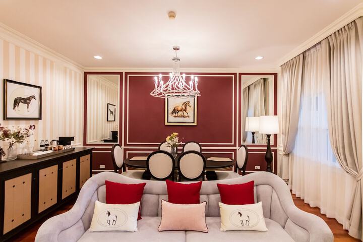 Room 56 of 228