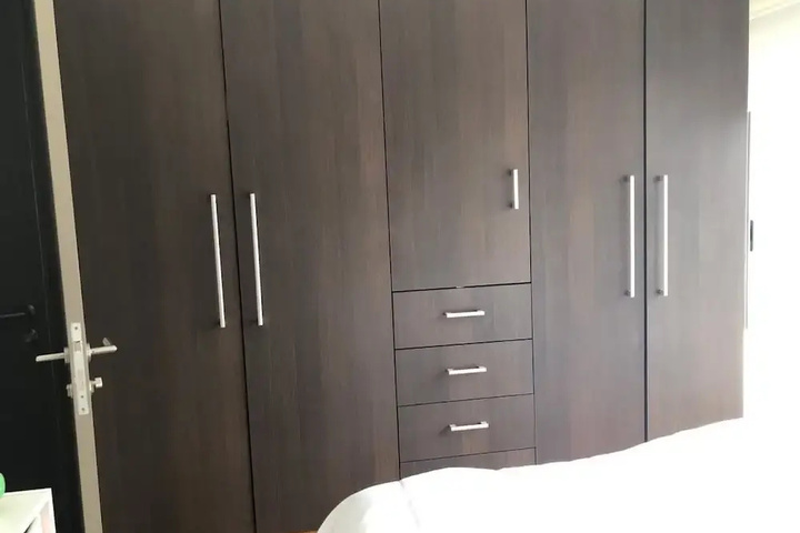 Room 2 of 17