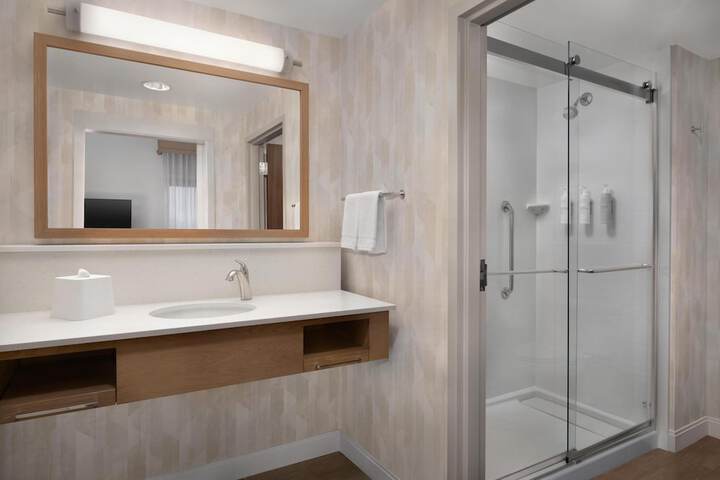 Bathroom shower
