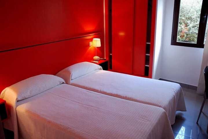 Room 8 of 36