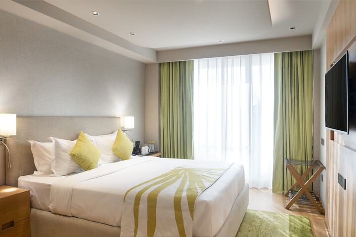 Room 4 of 46
