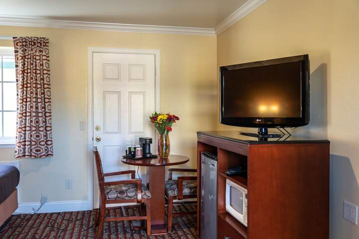 2 Double Beds (2 of 6)