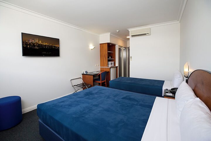 Room 30 of 53