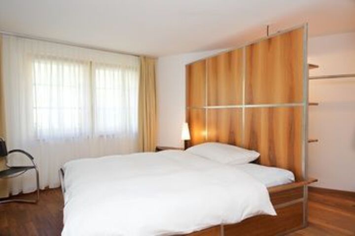 Room 26 of 73
