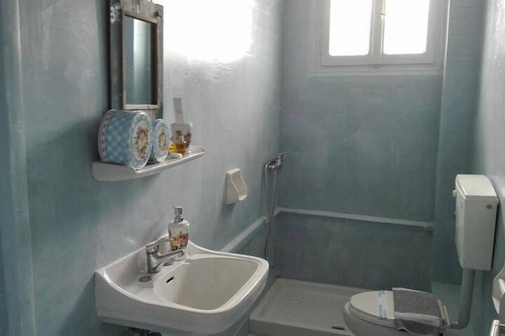 Room 20 of 46