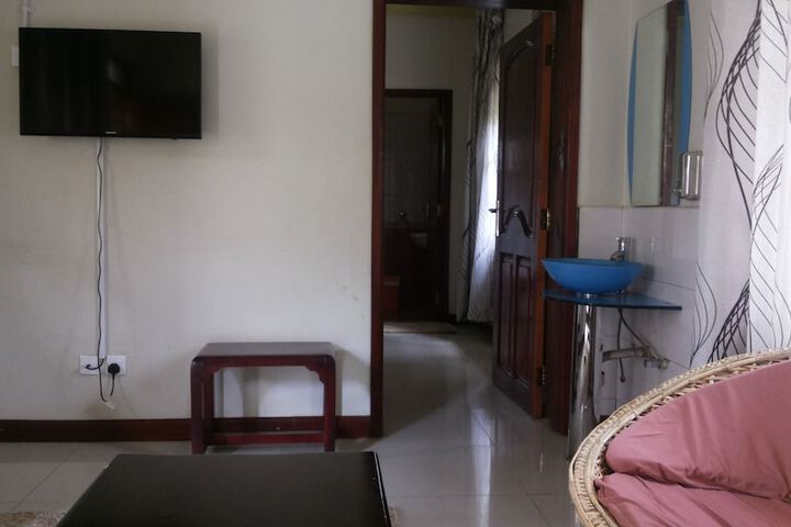 Room 12 of 78