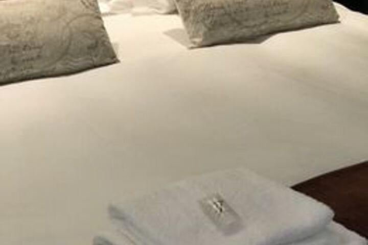 Room 8 of 21