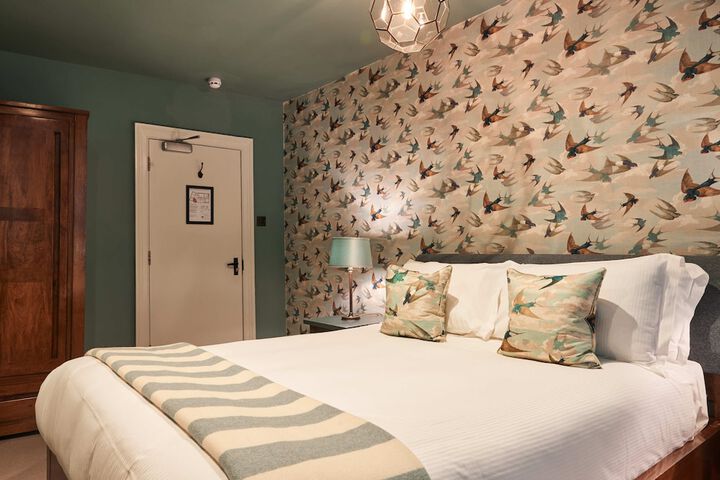 Room 12 of 43