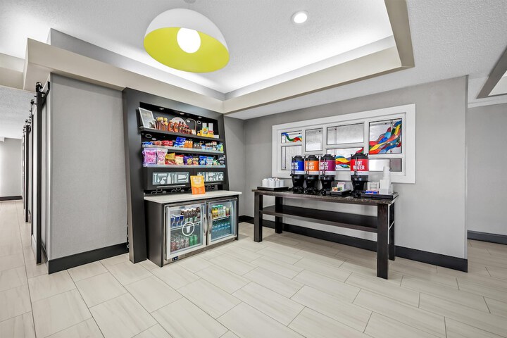 Snack bar