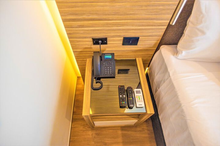 Room 44 of 115
