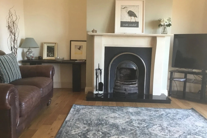 Room 5 of 15